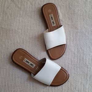 White Cherokee Slides